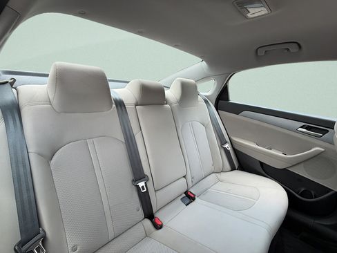 Used 2019 Hyundai Sonata SE FWD image 29