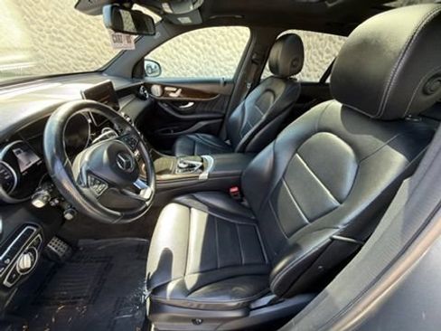 Used 2019 Mercedes-Benz GLC 300 4MATIC image 13