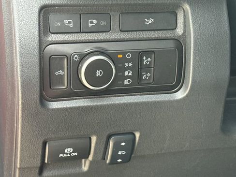 Used 2024 Ford F250 Lariat w/ Sport Appearance Package AWD/4WD image 23
