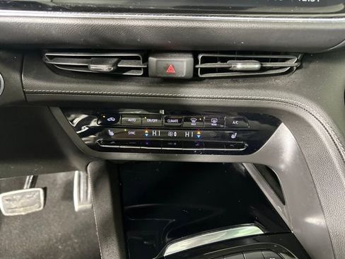 Used 2023 Buick Envision Essence w/ Sport Touring Package image 23