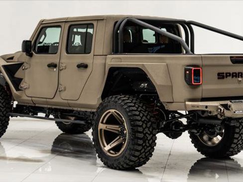 Used 2025 Jeep Gladiator Sport image 6