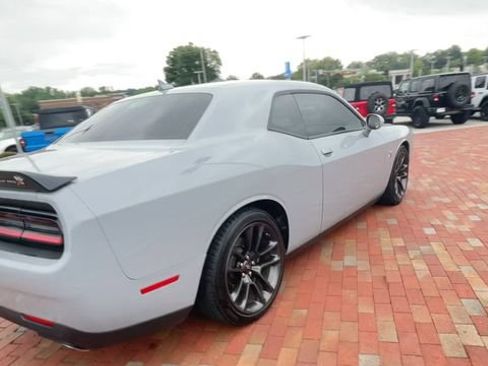 Used 2021 Dodge Challenger R/T Scat Pack RWD image 9