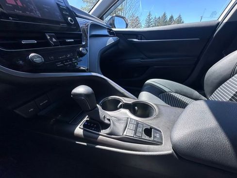 Used 2023 Toyota Camry SE AWD/4WD image 16