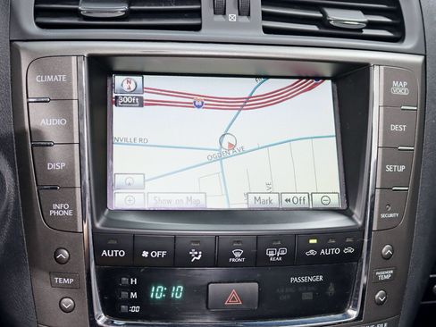 Used 2010 Lexus IS 350C RWD image 20