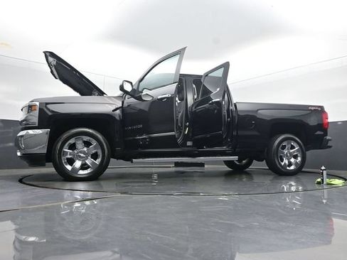 Used 2017 Chevrolet Silverado 1500 LTZ w/ Sport Package AWD/4WD image 32