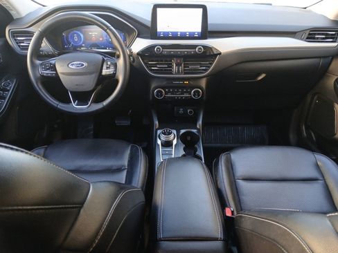 Used 2022 Ford Escape SEL w/ Technology Package image 10