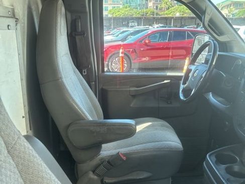 Used 2019 Chevrolet Express 3500 Work Van w/ Power Convenience Package image 4