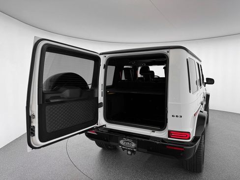 Used 2025 Mercedes-Benz G 63 AMG 4MATIC image 39