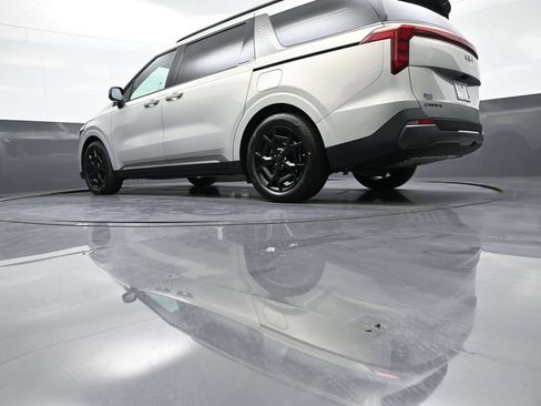 New 2026 Kia Carnival SX w/ SX Dark Edition Package FWD image 36