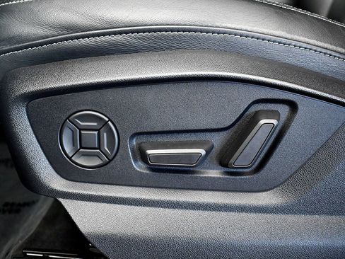 Used 2019 Audi Q8 Premium w/ Convenience Package image 20