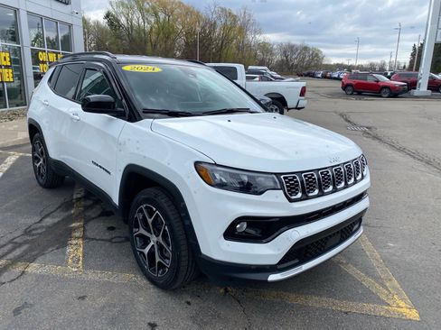 Used 2024 Jeep Compass Limited AWD/4WD image 76