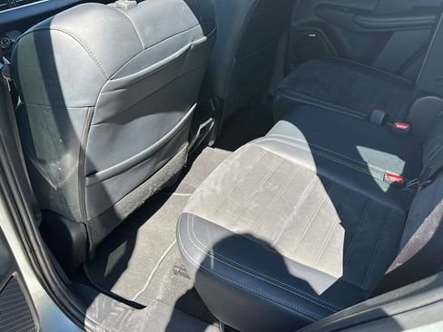 Used 2025 Mitsubishi Outlander SE AWD/4WD image 5
