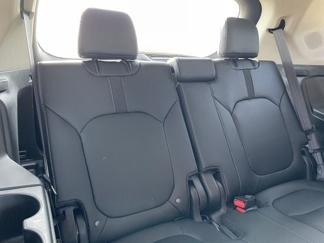 Used 2025 Honda Pilot Touring image 30