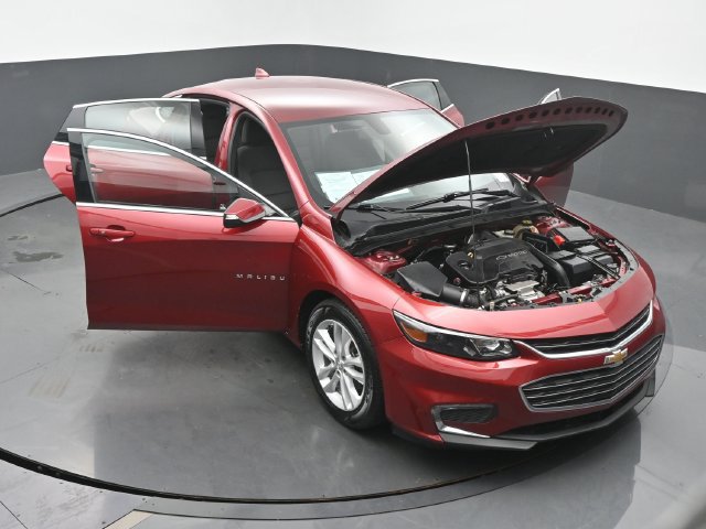 Used 2017 Chevrolet Malibu LT FWD image 62