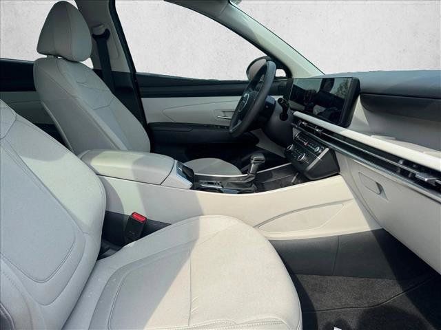 Used 2025 Hyundai Tucson SE FWD image 20