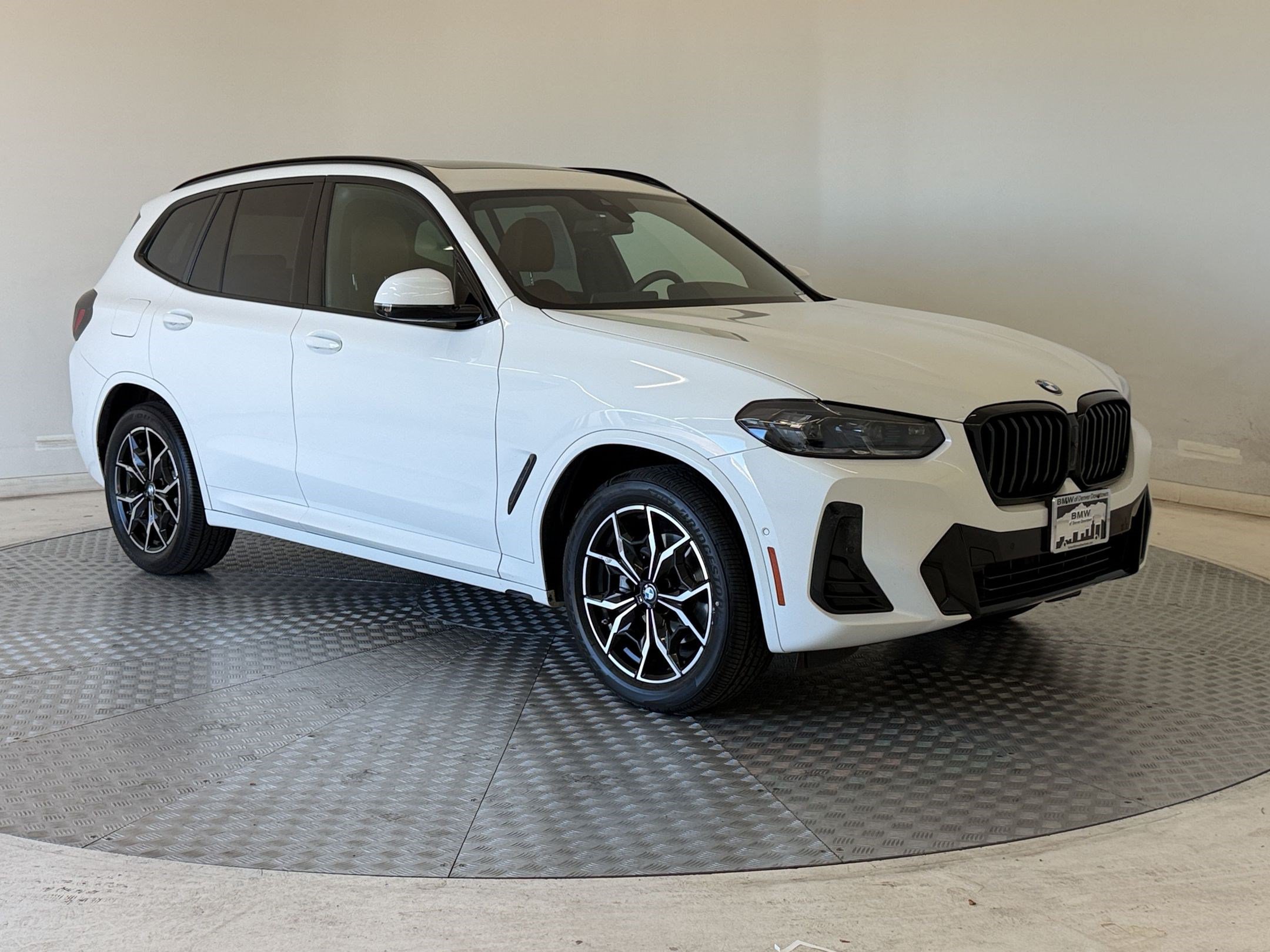 Used 2024 BMW X3 xDrive30i w/ M Sport Package AWD/4WD image 7