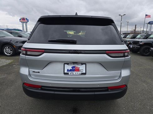 New 2025 Jeep Grand Cherokee Limited AWD/4WD image 4