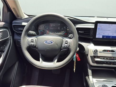 Used 2021 Ford Explorer 2WD image 12