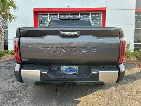 Used 2022 Toyota Tundra Limited RWD image 5