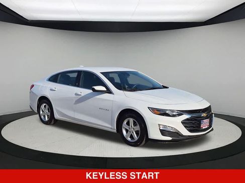 Used 2024 Chevrolet Malibu LT FWD image 9