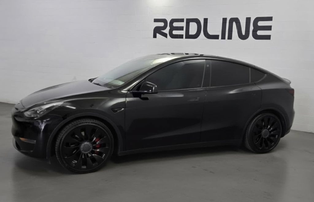 Used 2022 Tesla Model Y Performance AWD/4WD image 2