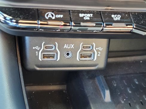 Used 2025 Dodge Durango GT AWD/4WD image 23