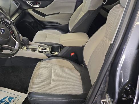 Used 2023 Subaru Forester Premium image 7