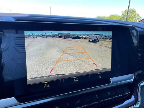 Used 2022 Chevrolet Silverado 1500 RST w/ Convenience Package II RWD image 13