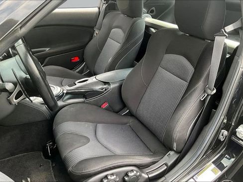 Used 2012 Nissan 370Z Coupe RWD image 19