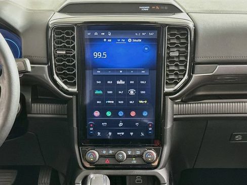 Used 2025 Ford Ranger Lariat w/ FX4 Off-Road Package AWD/4WD image 15