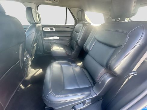 Used 2023 Ford Explorer Limited image 30