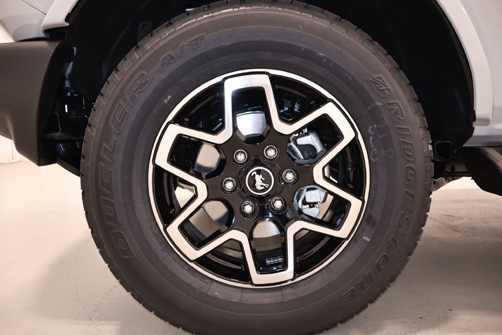 New 2026 Ford Bronco Outer Banks AWD/4WD image 35