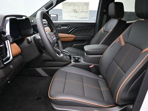 New 2026 GMC Canyon AT4 image 10