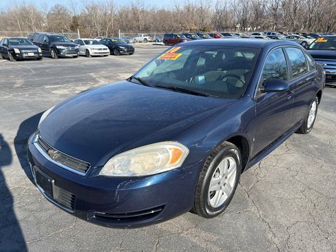 Used 2010 Chevrolet Impala LS image 2