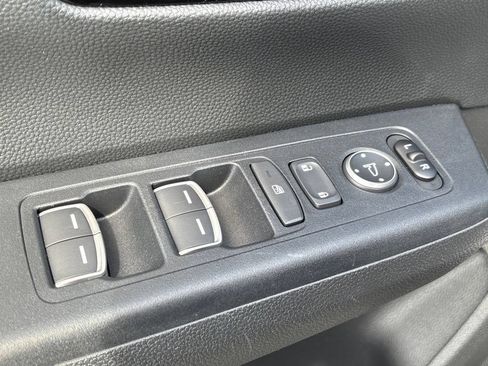 Used 2024 Honda CR-V EX-L image 12