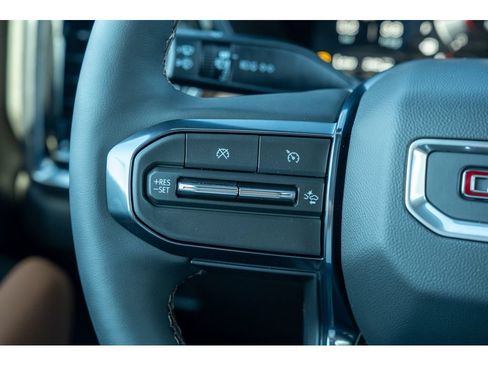 New 2026 GMC Canyon AT4 w/ Technology Plus Package AWD/4WD image 19