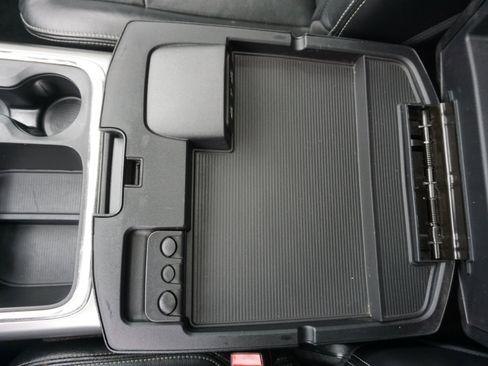 Used 2018 RAM 2500 Laramie w/ Sport Appearance Group image 22