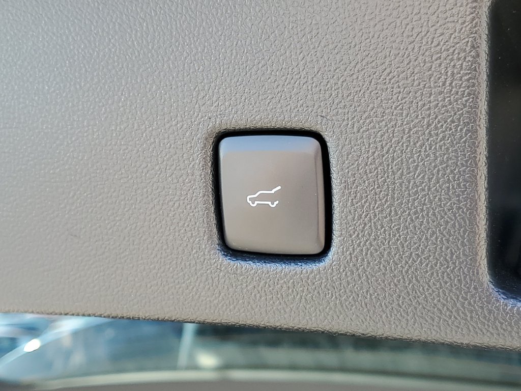 Used 2023 Ford Escape Active w/ Tech Pack #2 AWD/4WD image 10