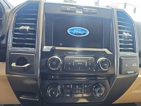 Used 2018 Ford F150 XLT w/ Equipment Group 302A Luxury RWD image 11