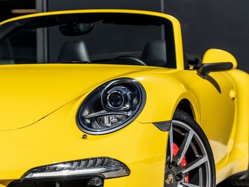 Used 2013 Porsche 911 Carrera S image 18