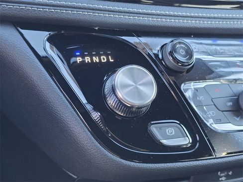 New 2026 Chrysler Pacifica Select w/ S Appearance Package image 19