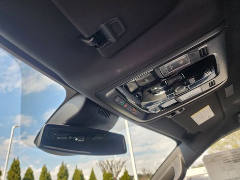 New 2026 Chevrolet Suburban LT w/ Comfort Package image 38