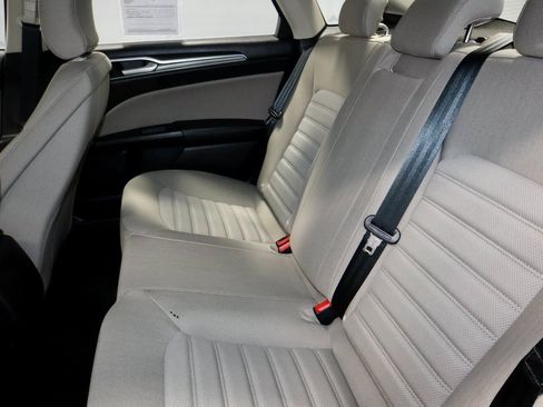 Used 2018 Ford Fusion S image 21