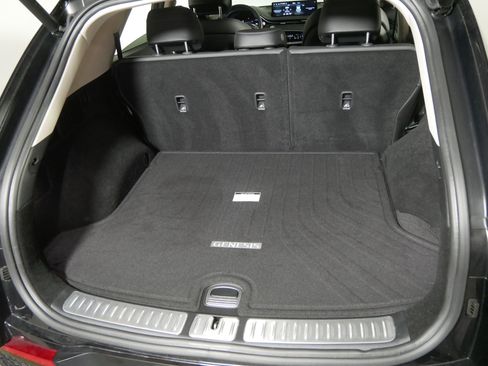 Used 2025 Genesis GV70 2.5T image 18