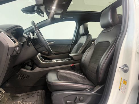 Used 2022 Ford Edge ST-Line w/ Class II Trailer Tow Package image 13