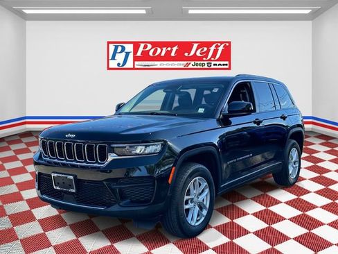 Used 2023 Jeep Grand Cherokee Laredo X AWD/4WD image 1