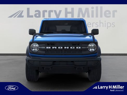 New 2025 Ford Bronco 4-Door image 6