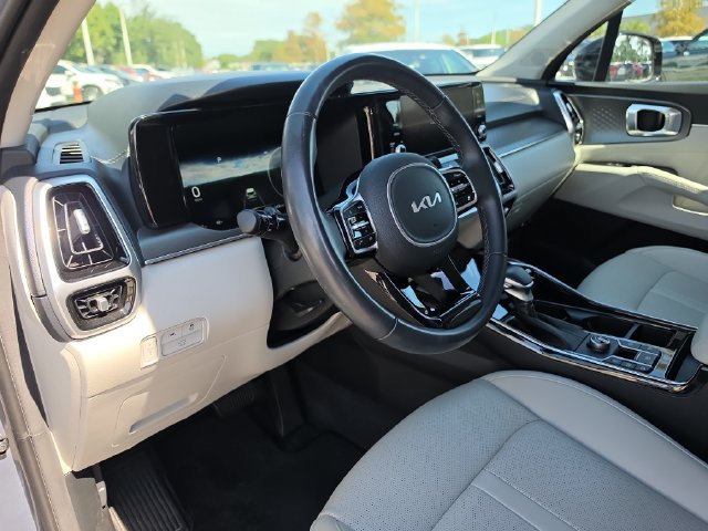 Certified 2023 Kia Sorento SX FWD image 15