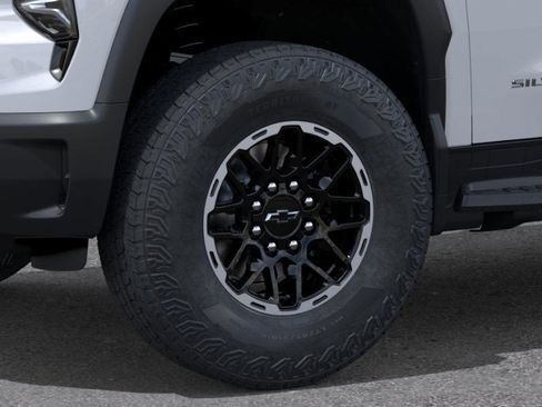 New 2026 Chevrolet Silverado EV Trail Boss image 10