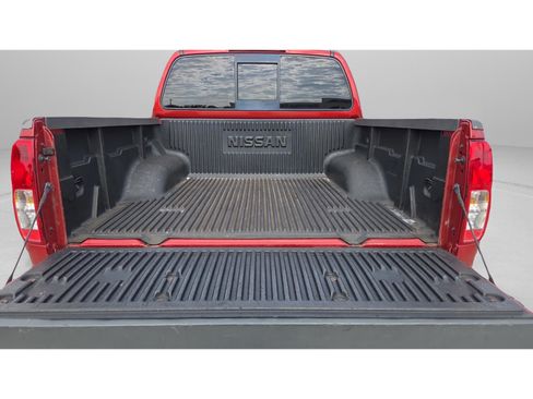 Used 2018 Nissan Frontier SV RWD image 15